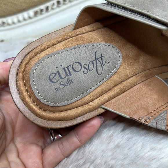 Euro Soft by Sofft | Nadine Grey & Silver Metallic Sandal - Picture 13 of 14